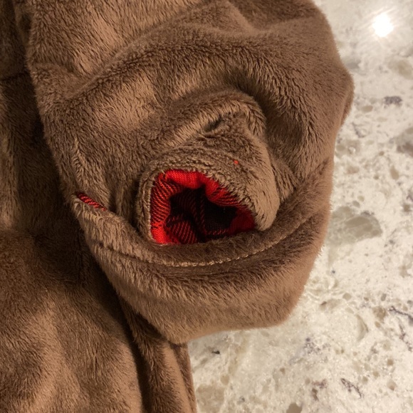 Carters warm 9M bear Onsie - Picture 3 of 6